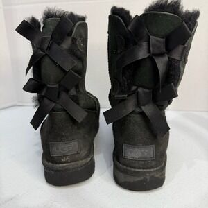 UGG Australia Winter Snow Boots Womens 8 Bailey Bow II Black Leather Sherpa